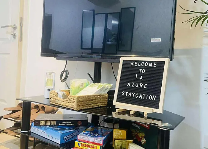 Azure Urban Staycation *